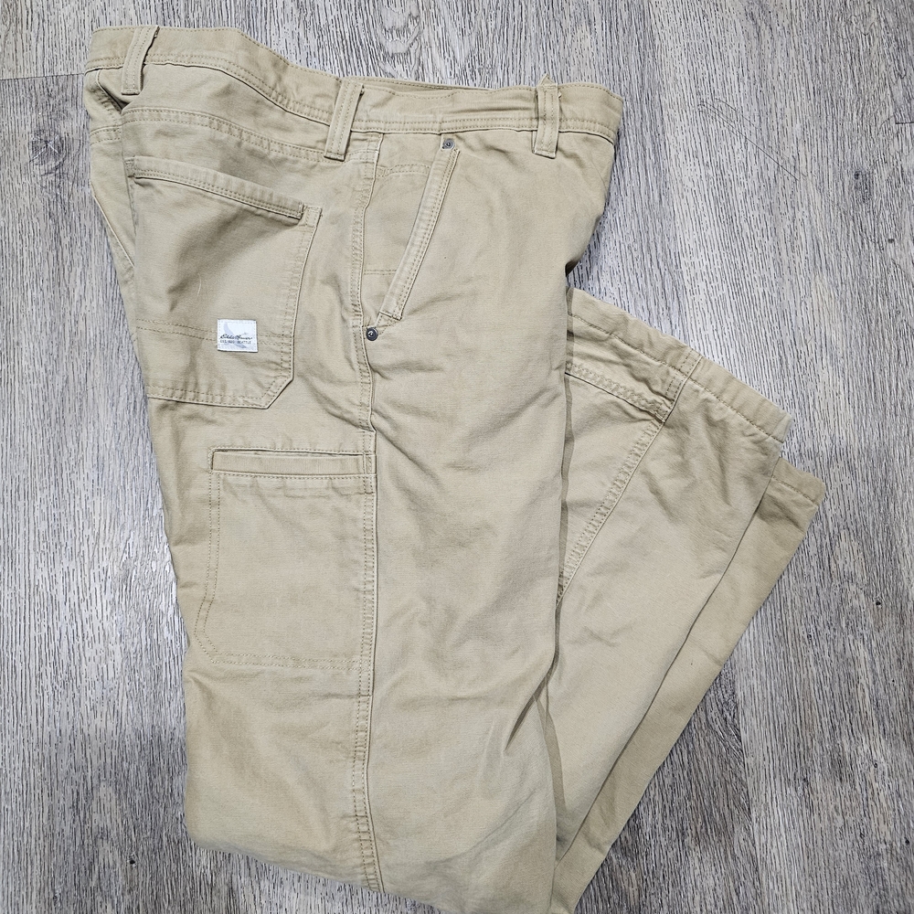 Eddie Bauer Lined Men's Khaki Cargo Pants